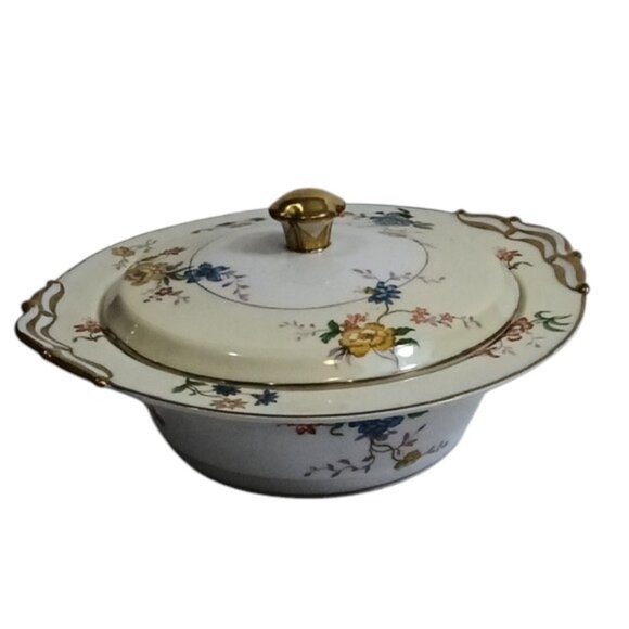 Vintage B & C Limoges Lidded Serving Dish Cream w/Floral Decor & Gold Trim - Picture 1 of 11